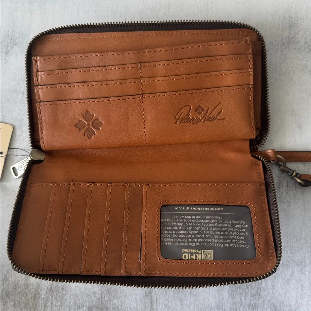 Patricia Nash Vintage Disteress Edeline Leather Large Wristlet Wallet Biscuit